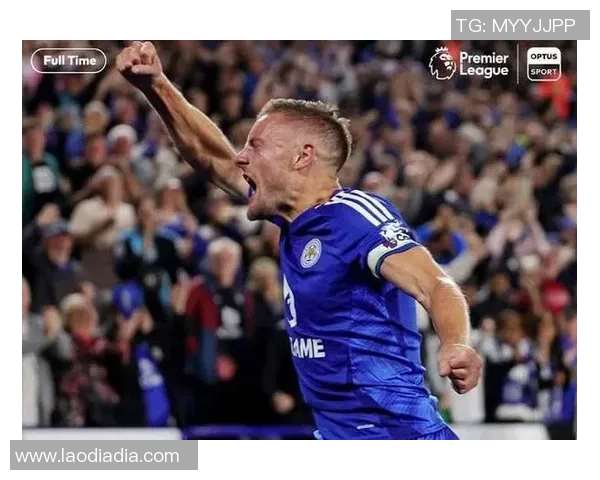 足球明星经历骨折重返赛场的励志故事与奋斗精神